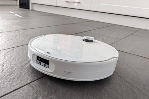 Nifty navigation made the Roborock Saros 20 Neo the ideal robot vacuum for my cluttered home