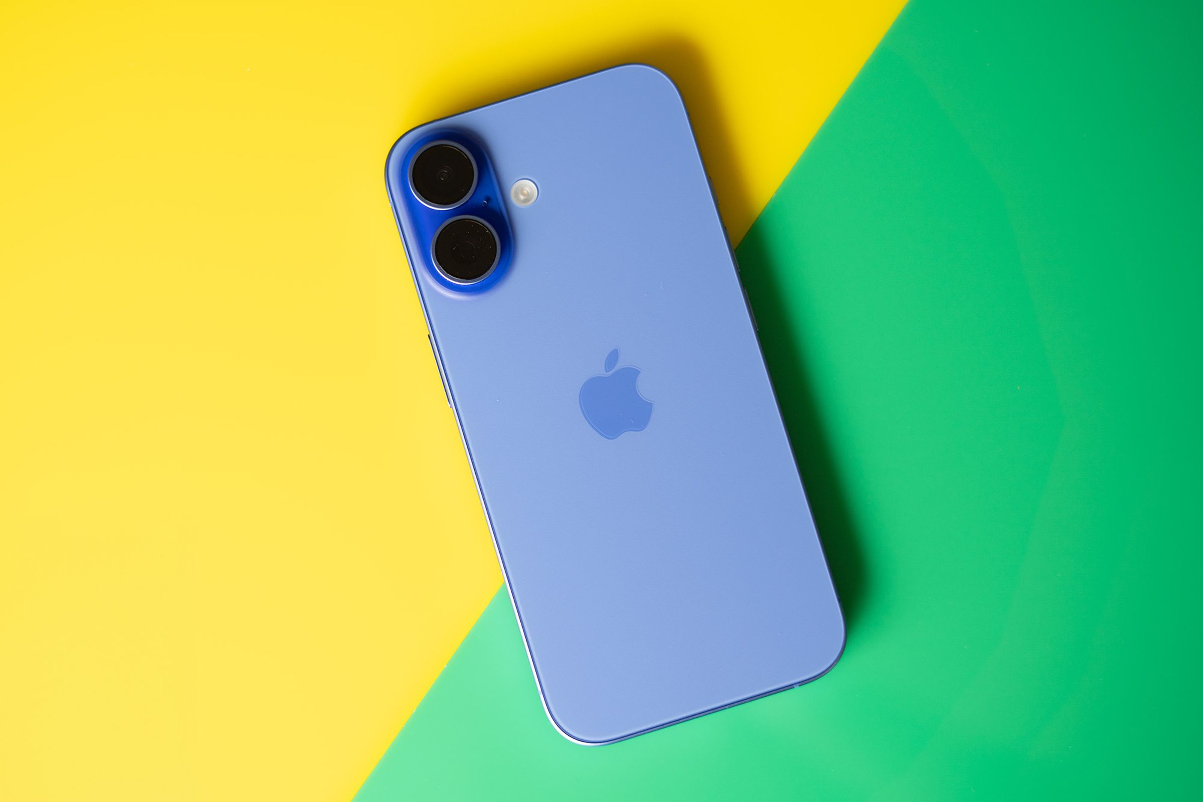 iPhone 16 in blue