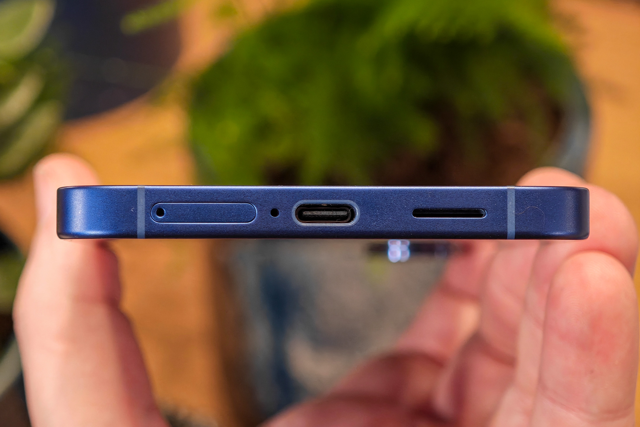 A photo showing the USB-C port of a Galaxy S25 Plus