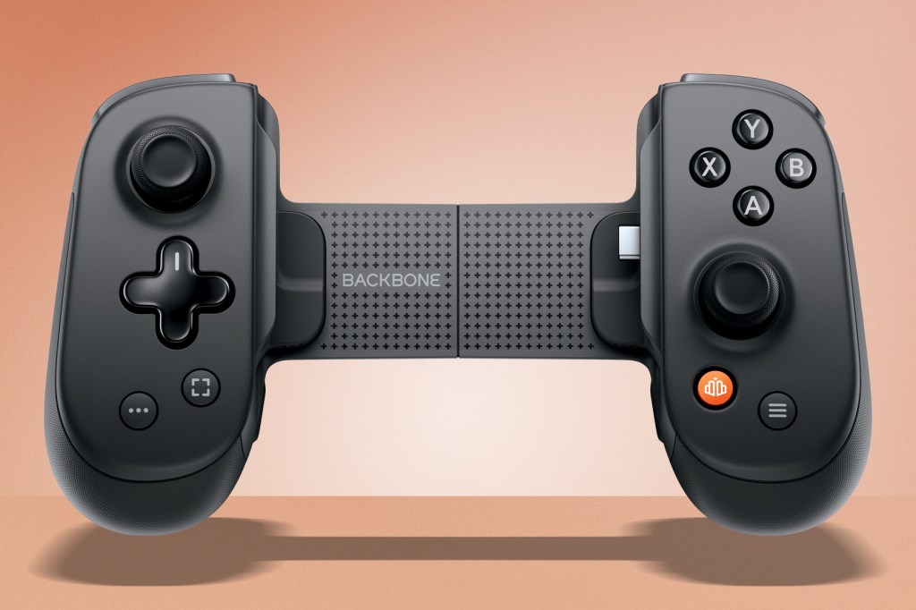 Backbone Pro controller closed