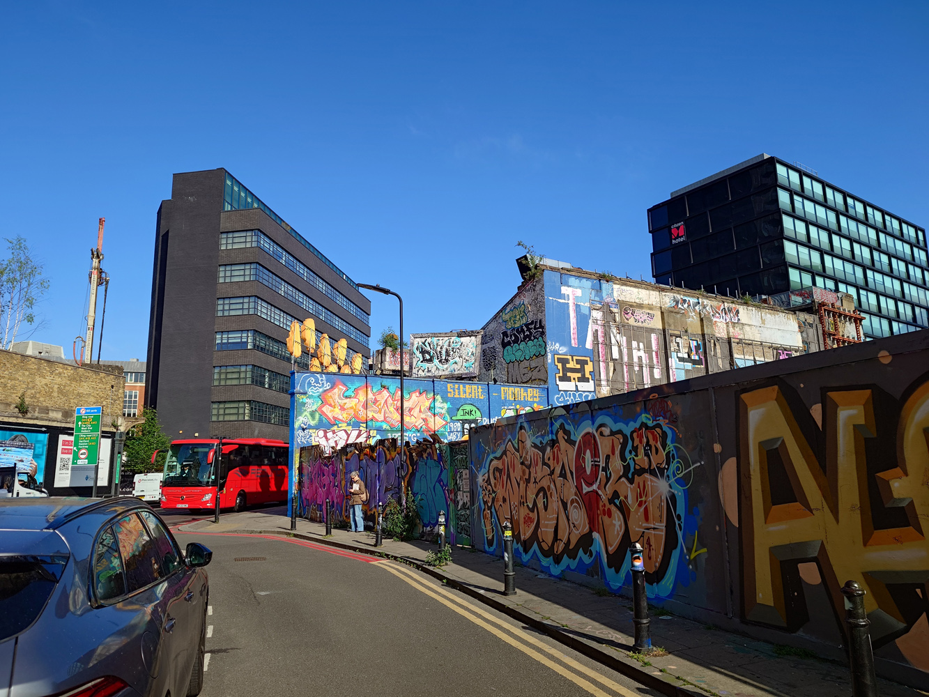 Sony Xperia 1 VII camera samples graffiti 1x