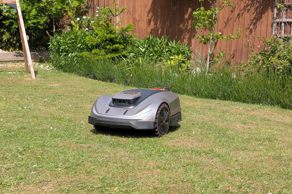 Sunseeker Elite X5 robot lawnmower on lawn