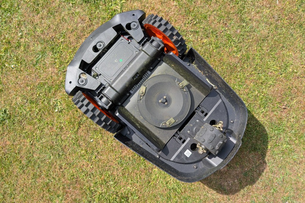 Sunseeker Elite X5 robot lawnmower upside down