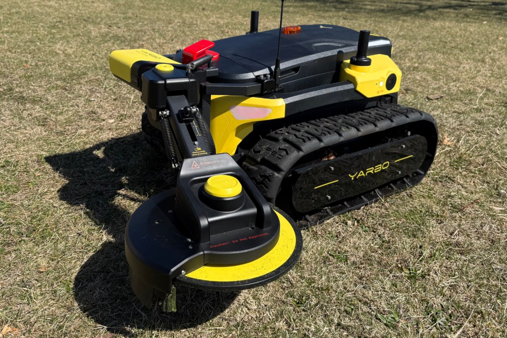 Yarbo Core with Trimmer Module