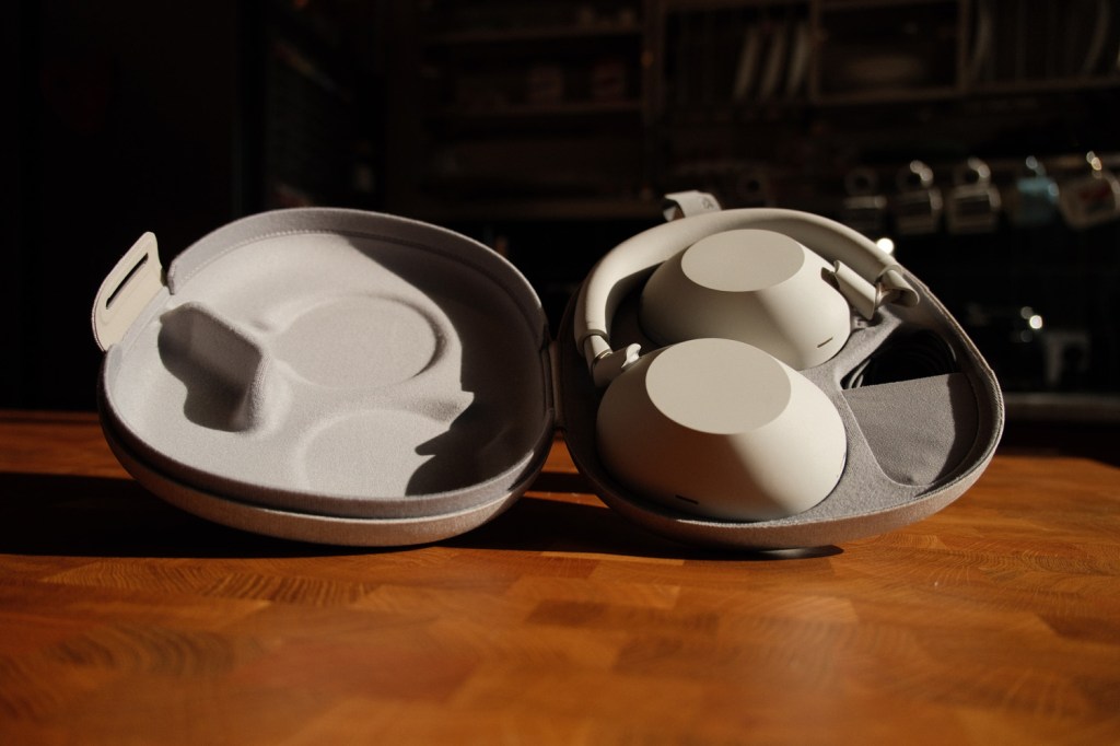 Sony WH1000XM6 review