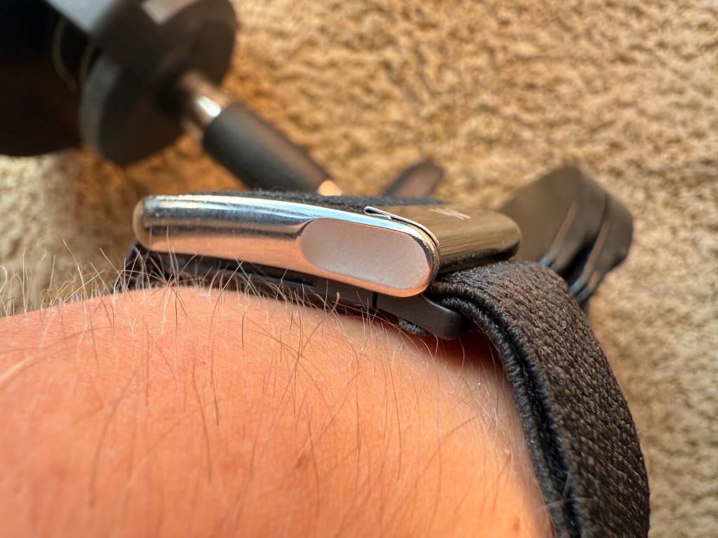 Whoop MG ECG sensor close-up