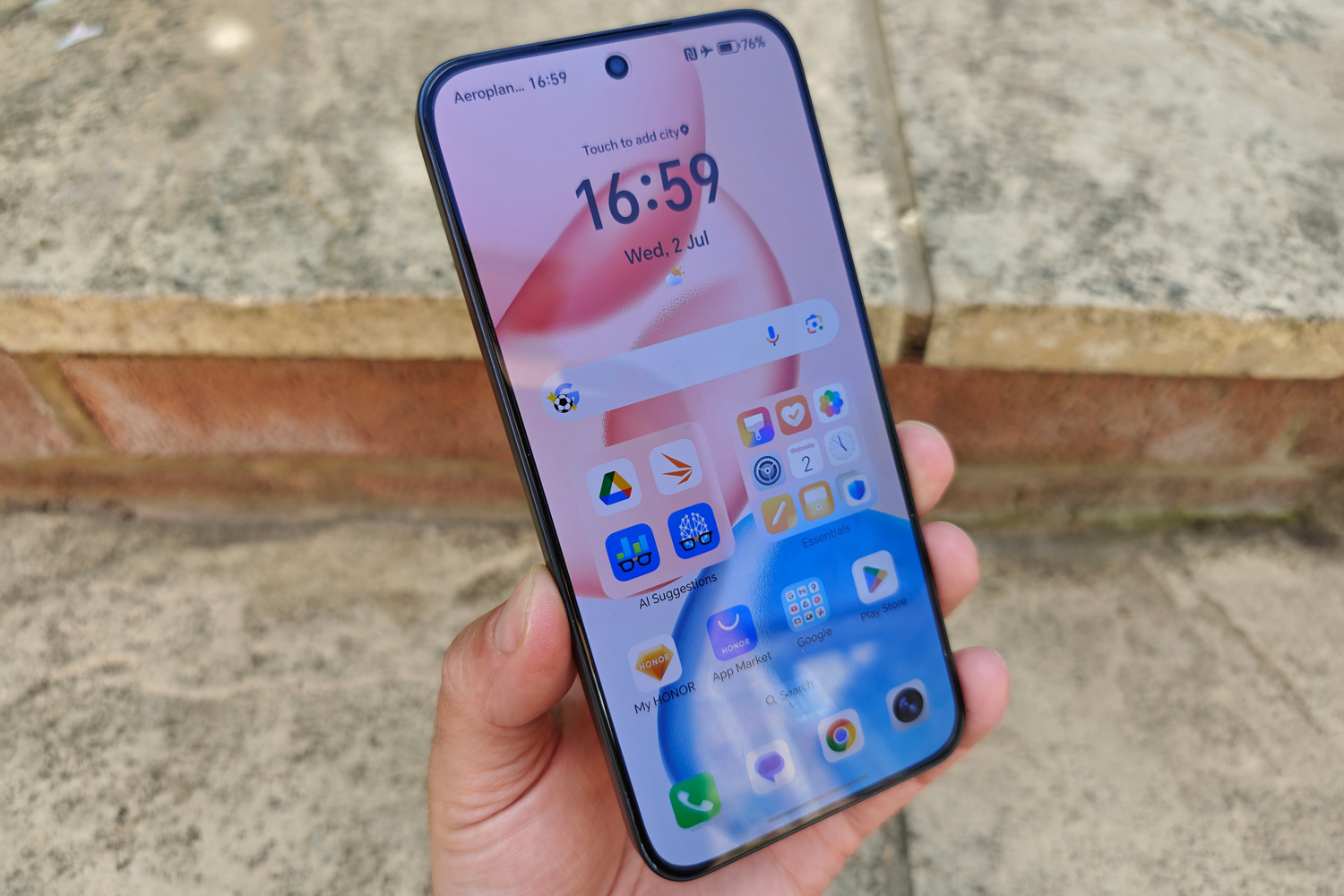 Honor 400 review in hand front