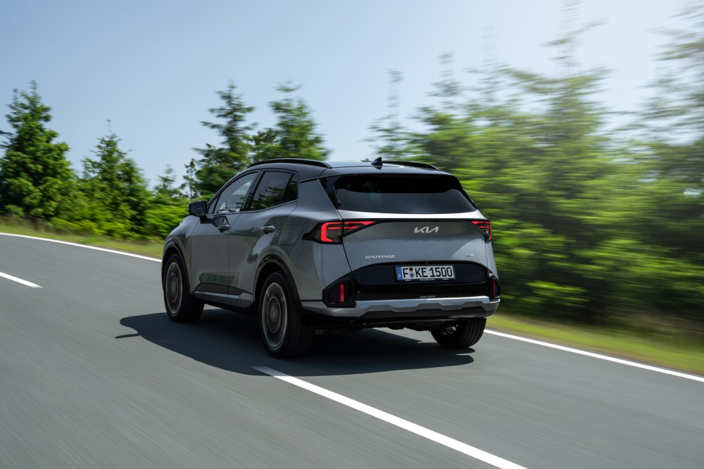 Kia Sportage MY2026 drive tracking rear