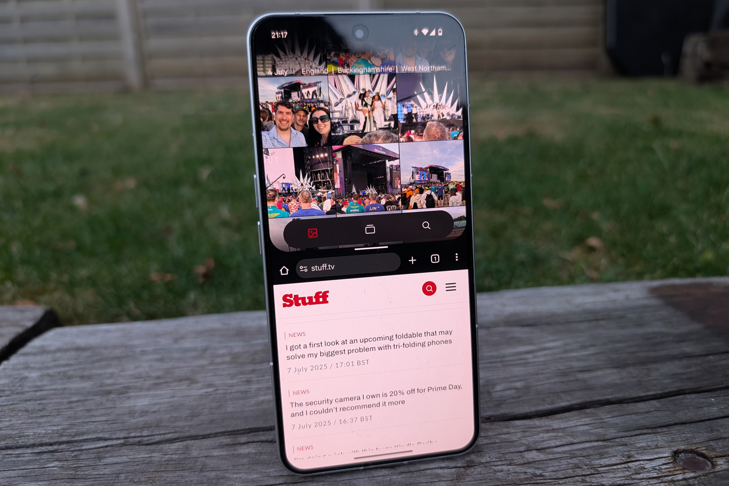 Nothing Phone 3 review split view
