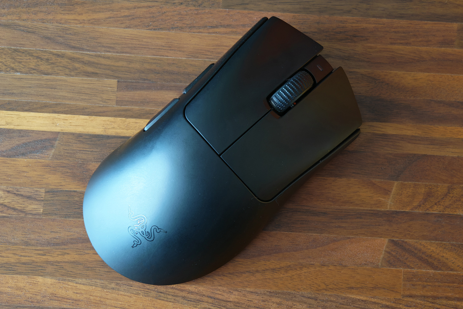 Razer Deathadder V4 Pro review aerial