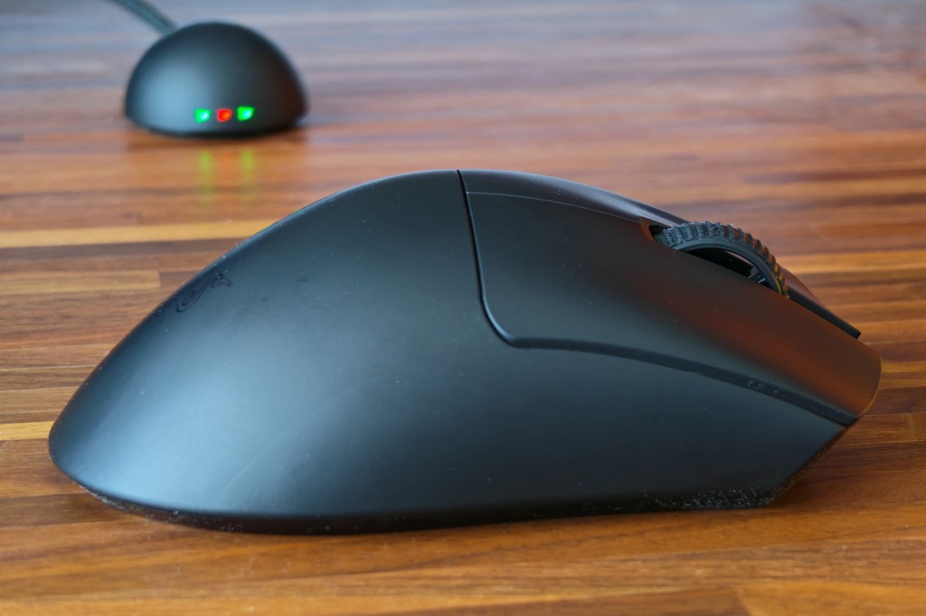 Razer Deathadder V4 Pro review back side