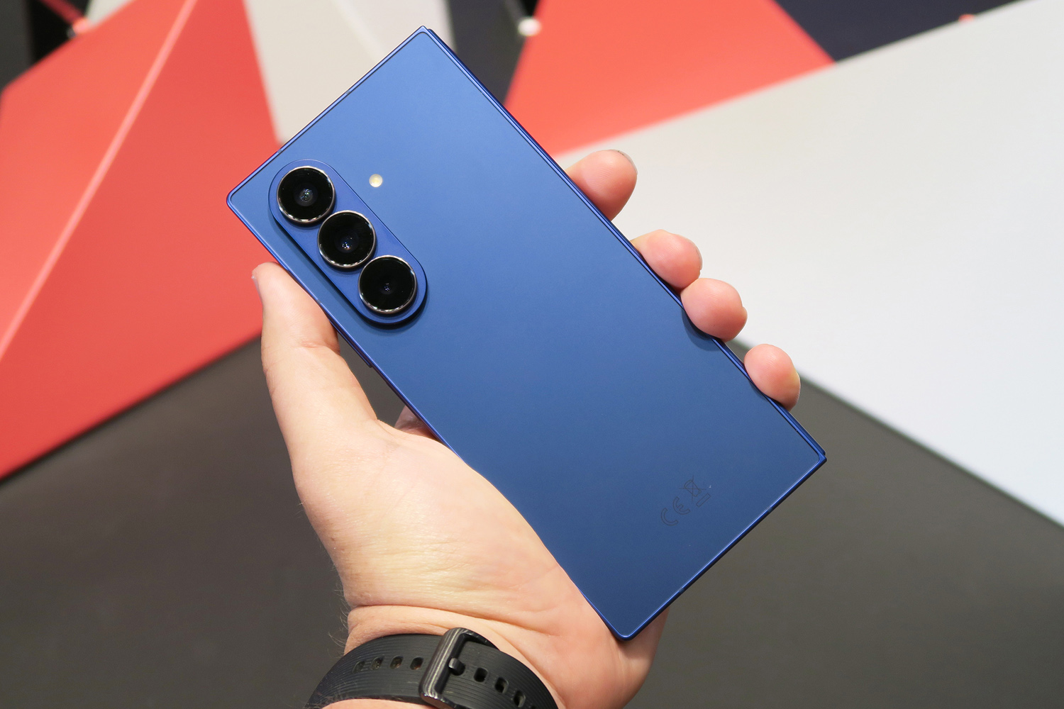 Samsung Galaxy Unpacked July 2025 hands on Z Fold 7 back angled closed