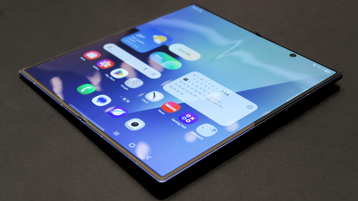 Samsung Galaxy Unpacked July 2025 hands on Z Fold 7 main display angled