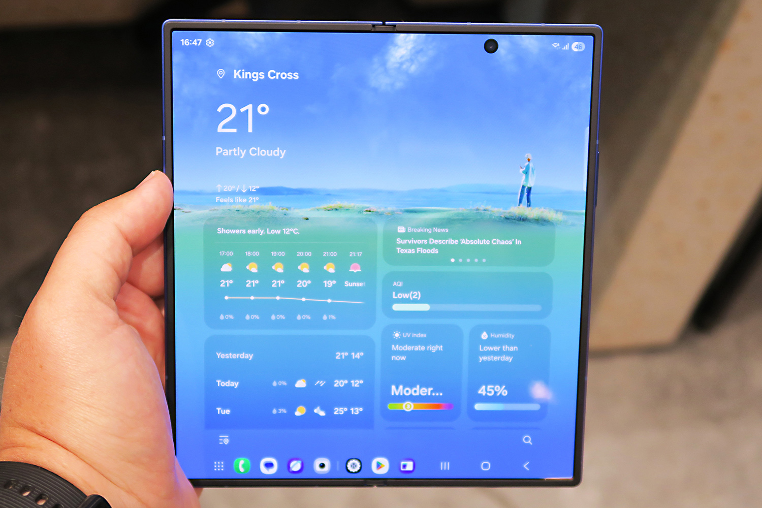 Samsung Galaxy Unpacked July 2025 hands on Z Fold 7 main display straight