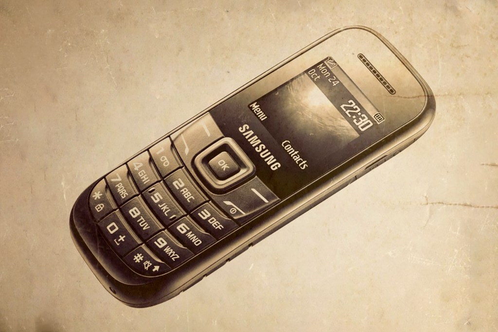 Ancient Samsung smartphone that's not part of the school ban