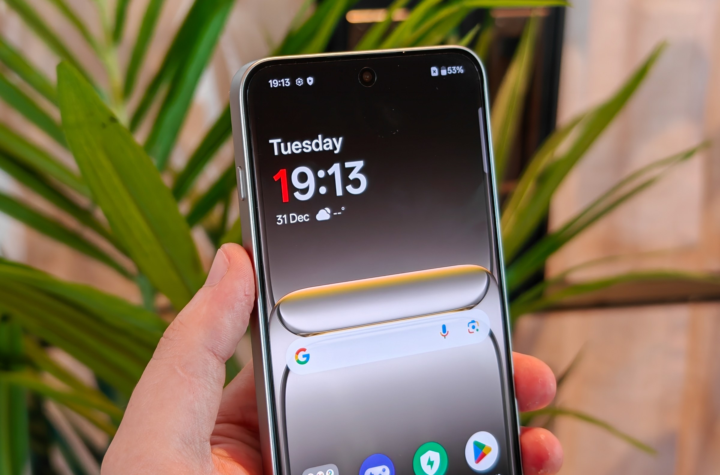 The OnePlus Nord 5 display