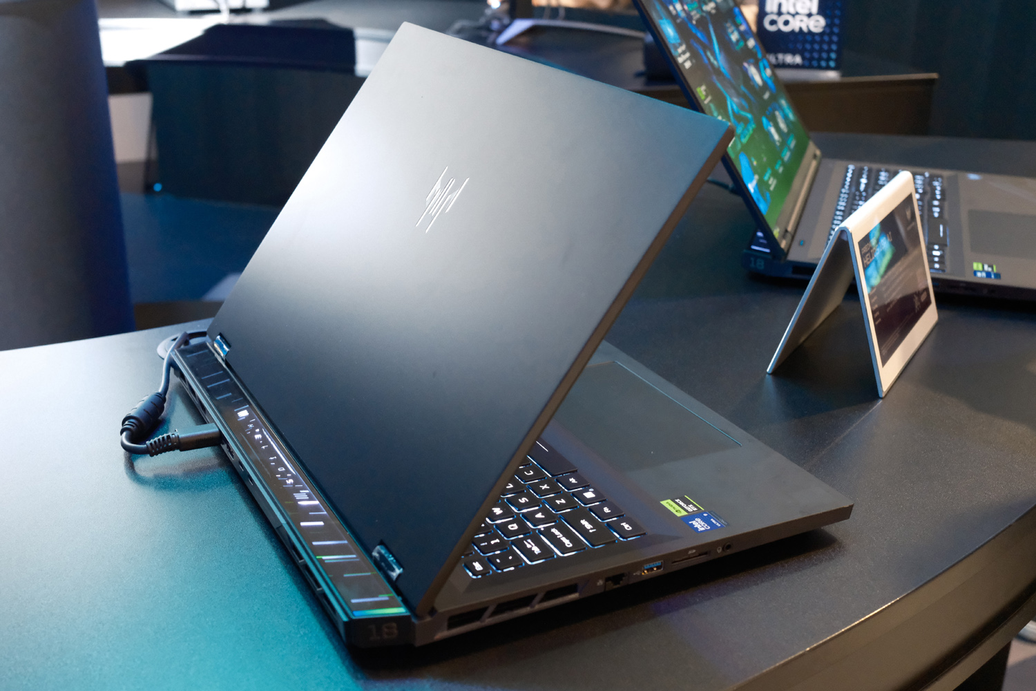 Acer Predator Helios 18P IFA 2025 lid
