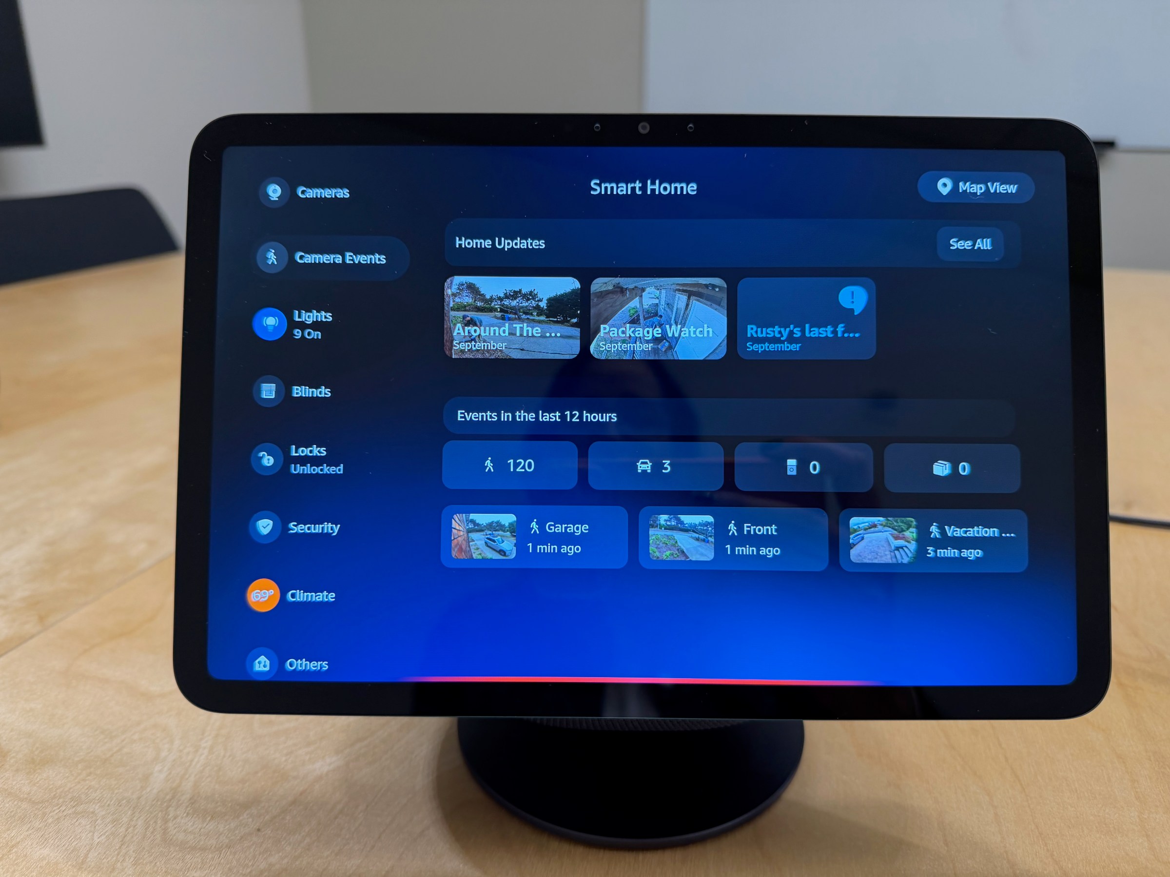 <em>The smart home widget on the Show devices now goes full-screen.</em>