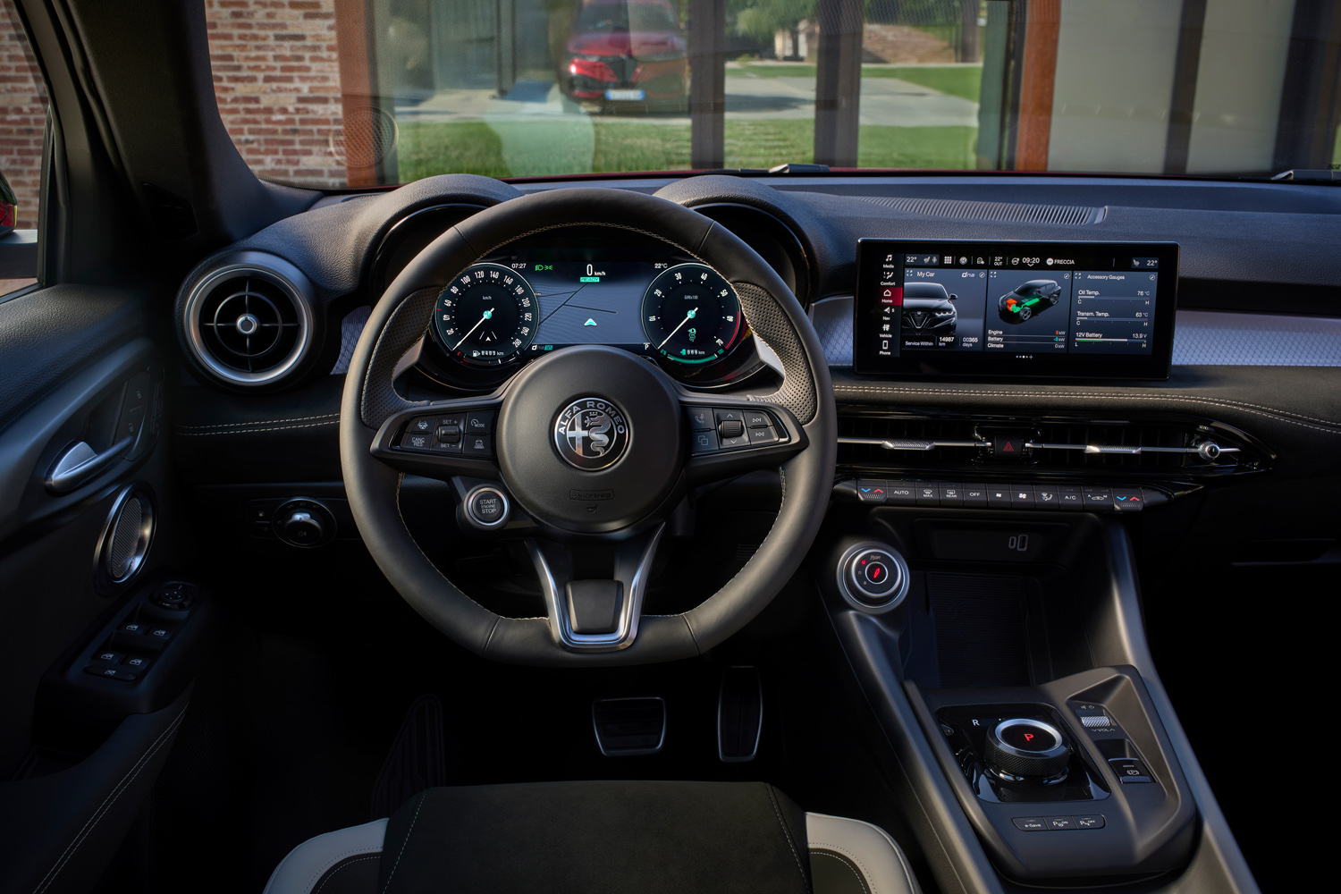 Alfa Romeo Tonale PHEV drive steering wheel