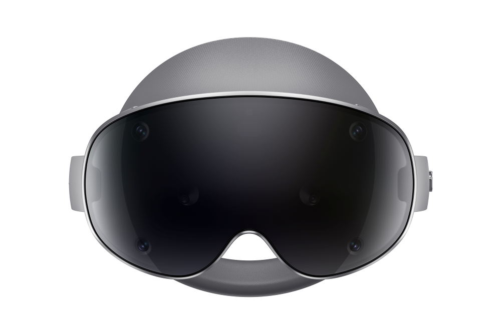 Samsung Galaxy XR headset front-on