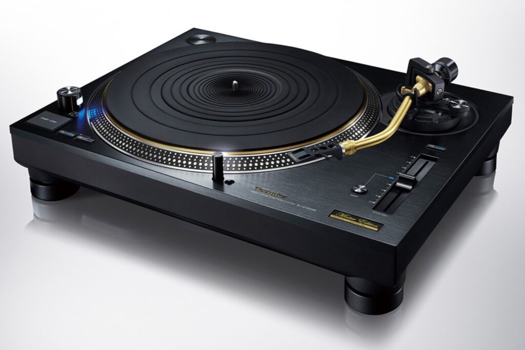 The SL-1200G turntable’s final spin is this gorgeous Master Edition