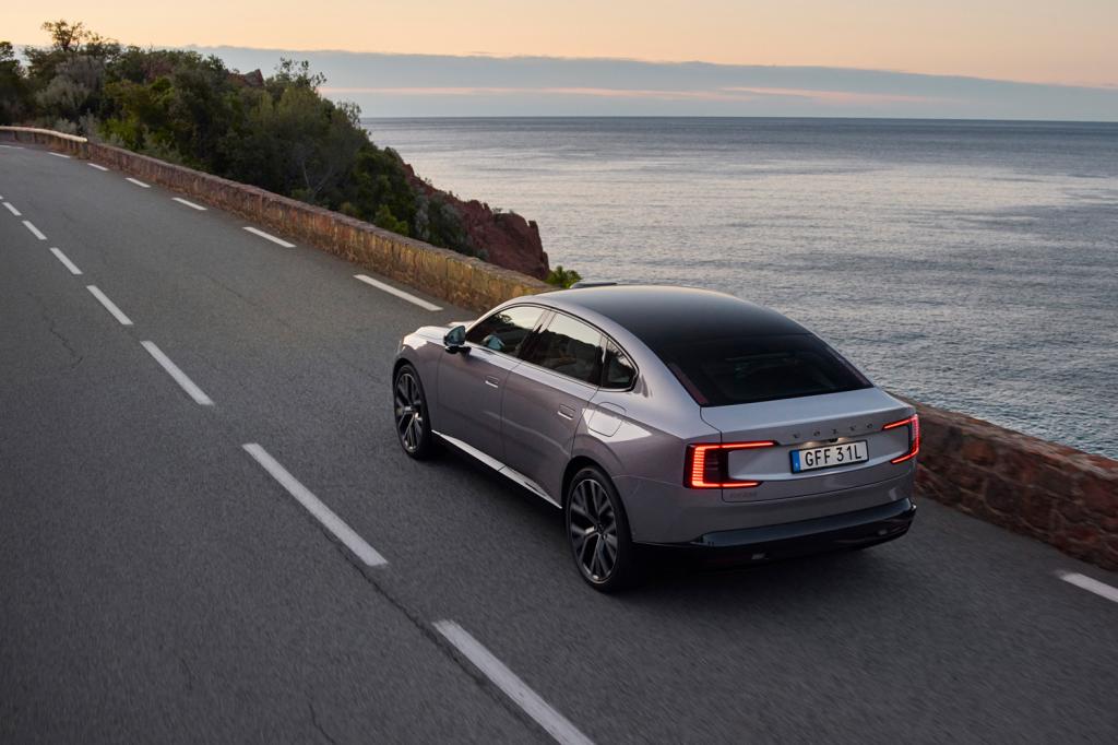 Volvo ES90 drive 2025 tracking rear