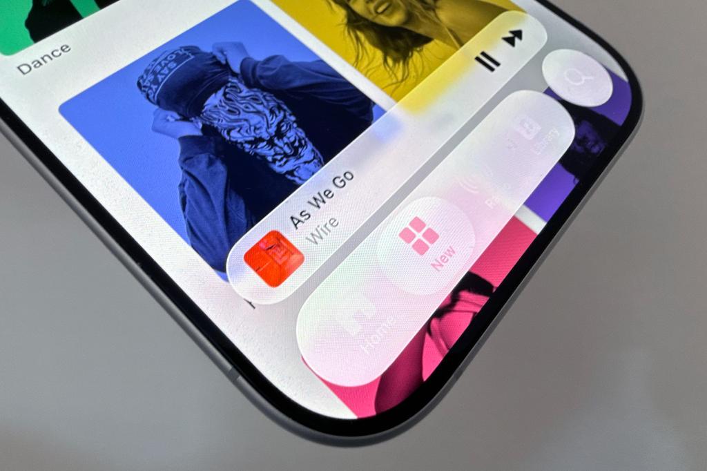 Liquid Glass problem on iPhone 17