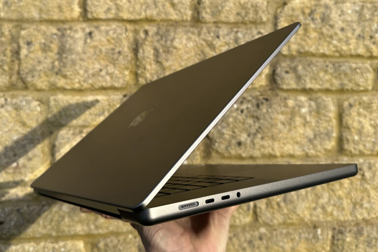 Apple won’t include a charger with the new MacBook Pro M5, I think that’s a big mistake