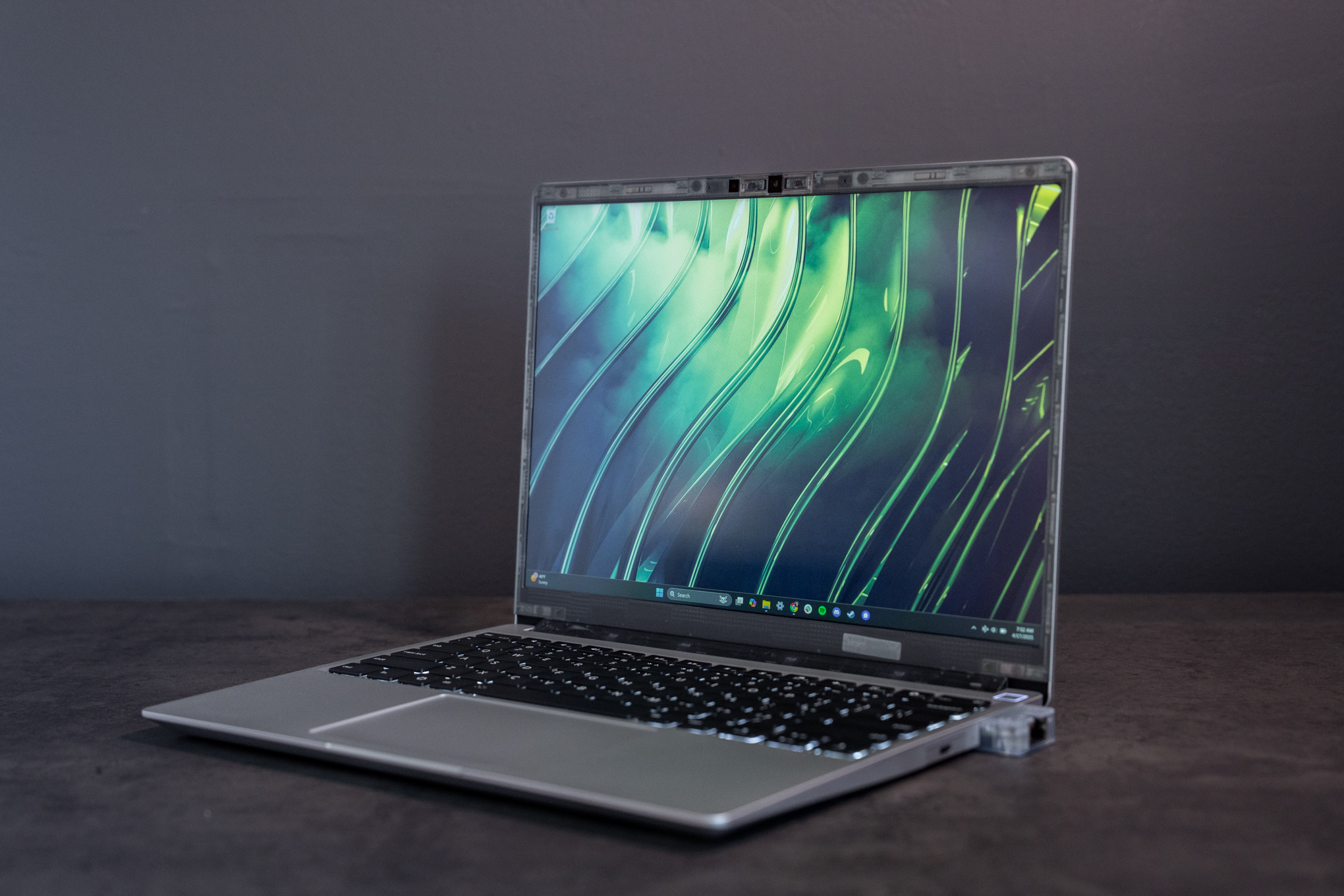 It’s a simple design, but when it comes to repairability and modularity there’s nothing quite like it. Just look at that optional ethernet port sticking out!