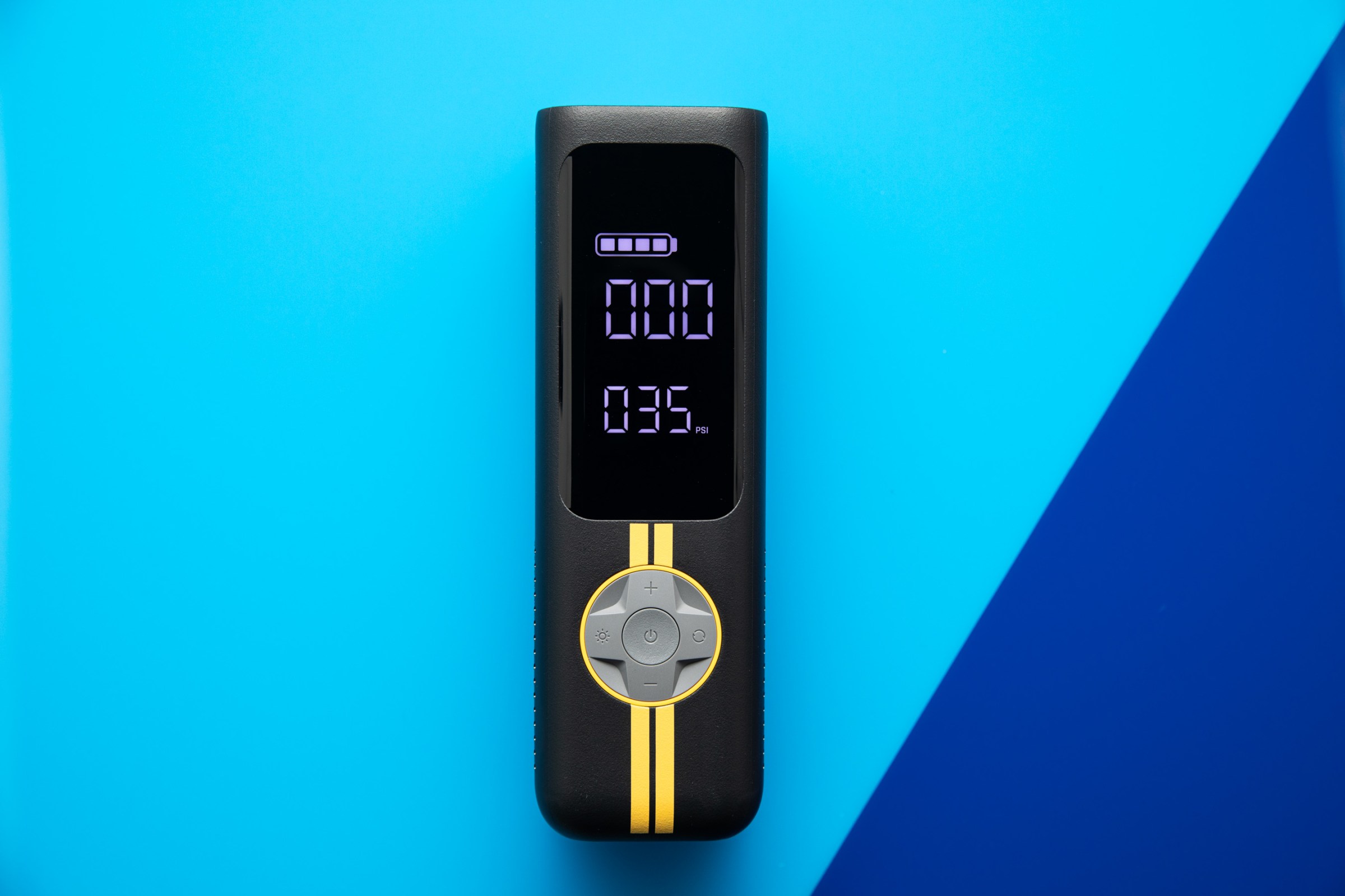 Fanttik’s first successful product, the X8 tire inflator.