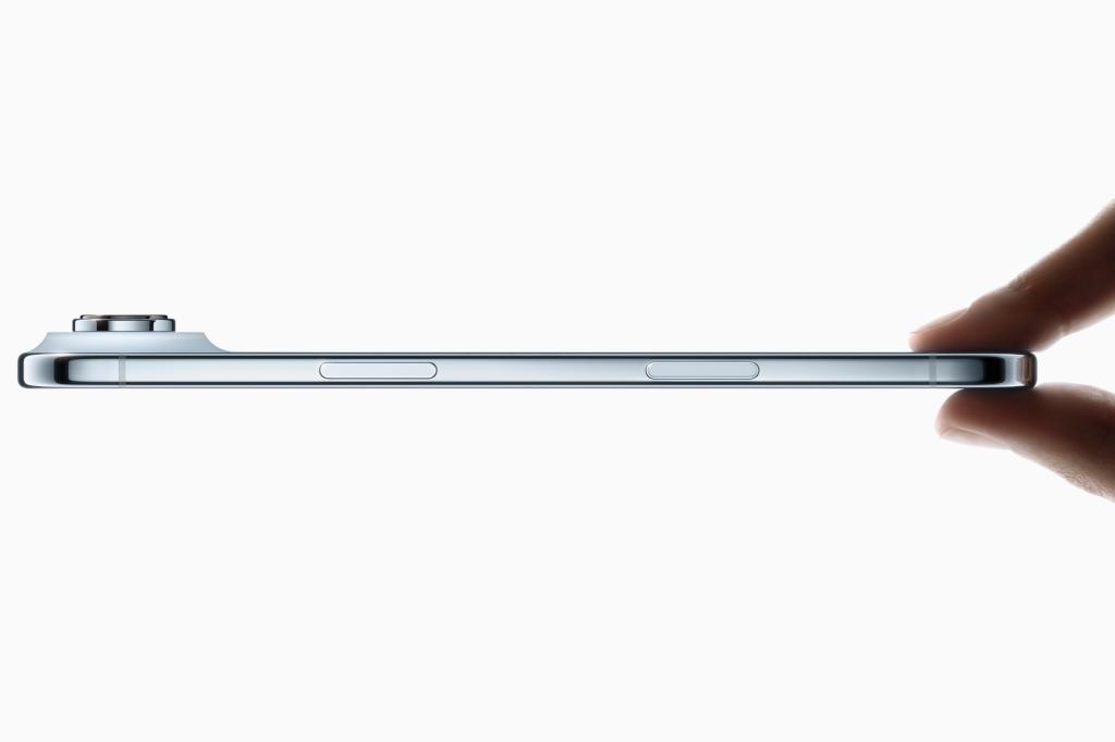 Side view of iPhone 17 Air