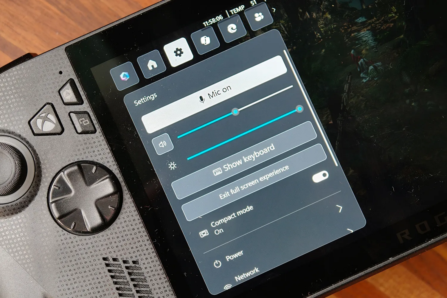 Asus Xbox ROG Ally X review game bar