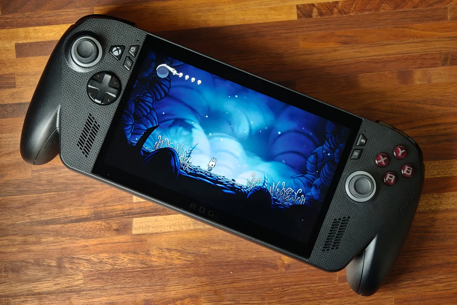 Asus Xbox ROG Ally X review hollow knight