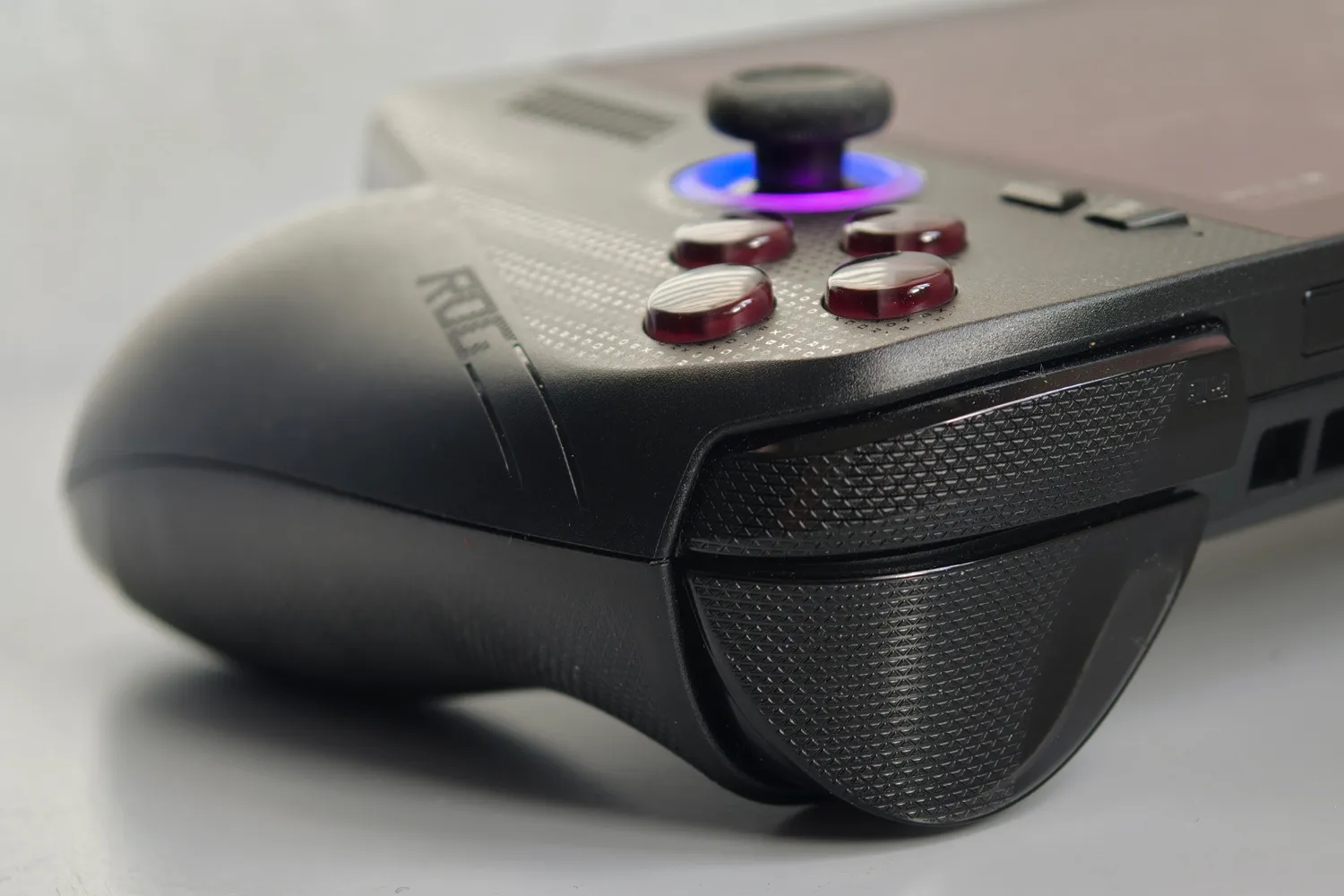 Asus Xbox ROG Ally X review triggers