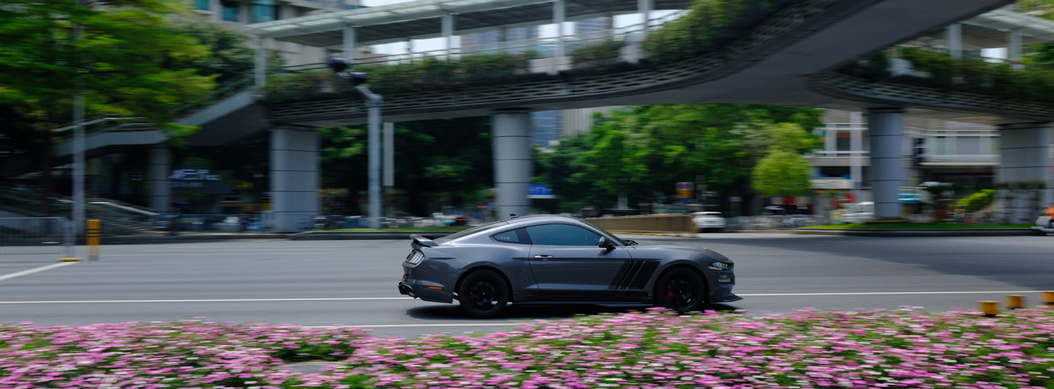 Fujifilm GFX100RF camera samples panorama car