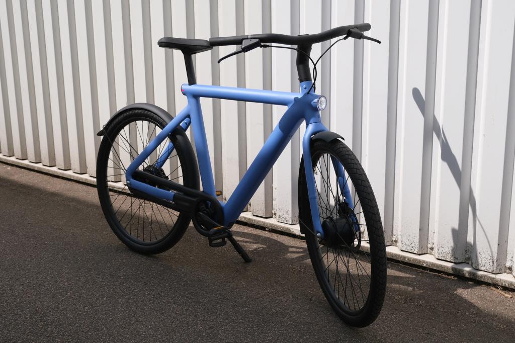 VanMoof S6 blue