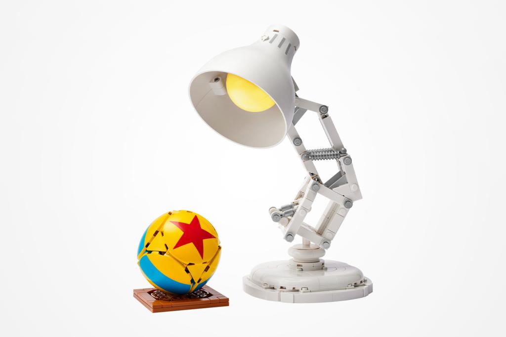 best gifts for movie lovers 2025