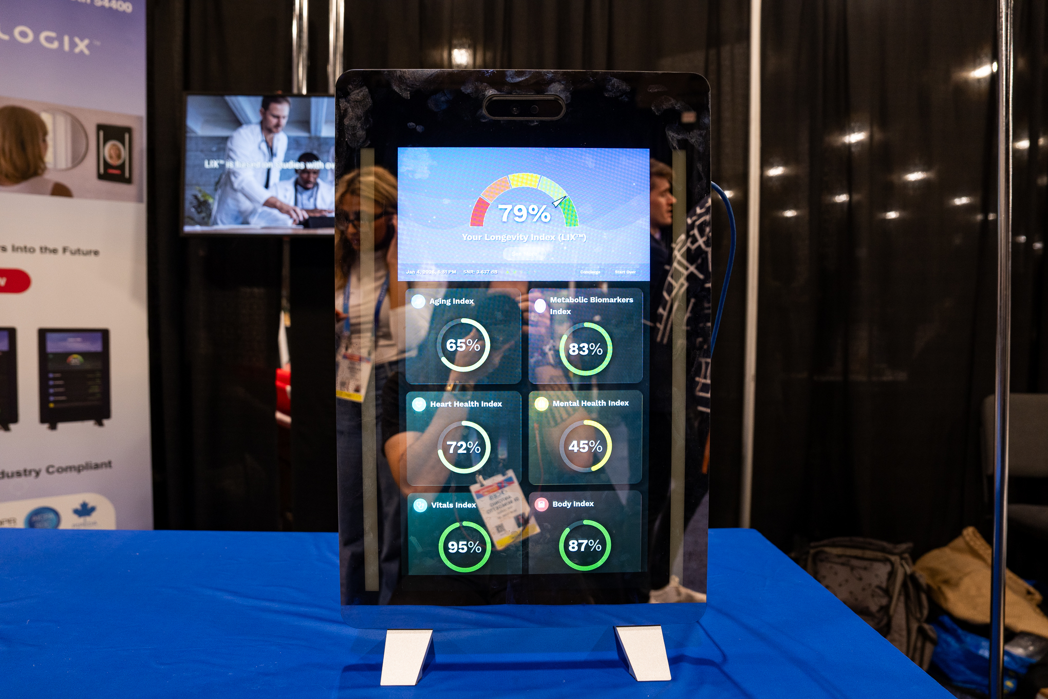 This longevity mirror reads the blood flow in your face and somehow estimates your metabolic health.