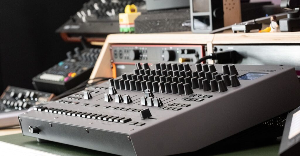 Roland’s TR-1000 Rhythm Creator is the ultimate drum machine