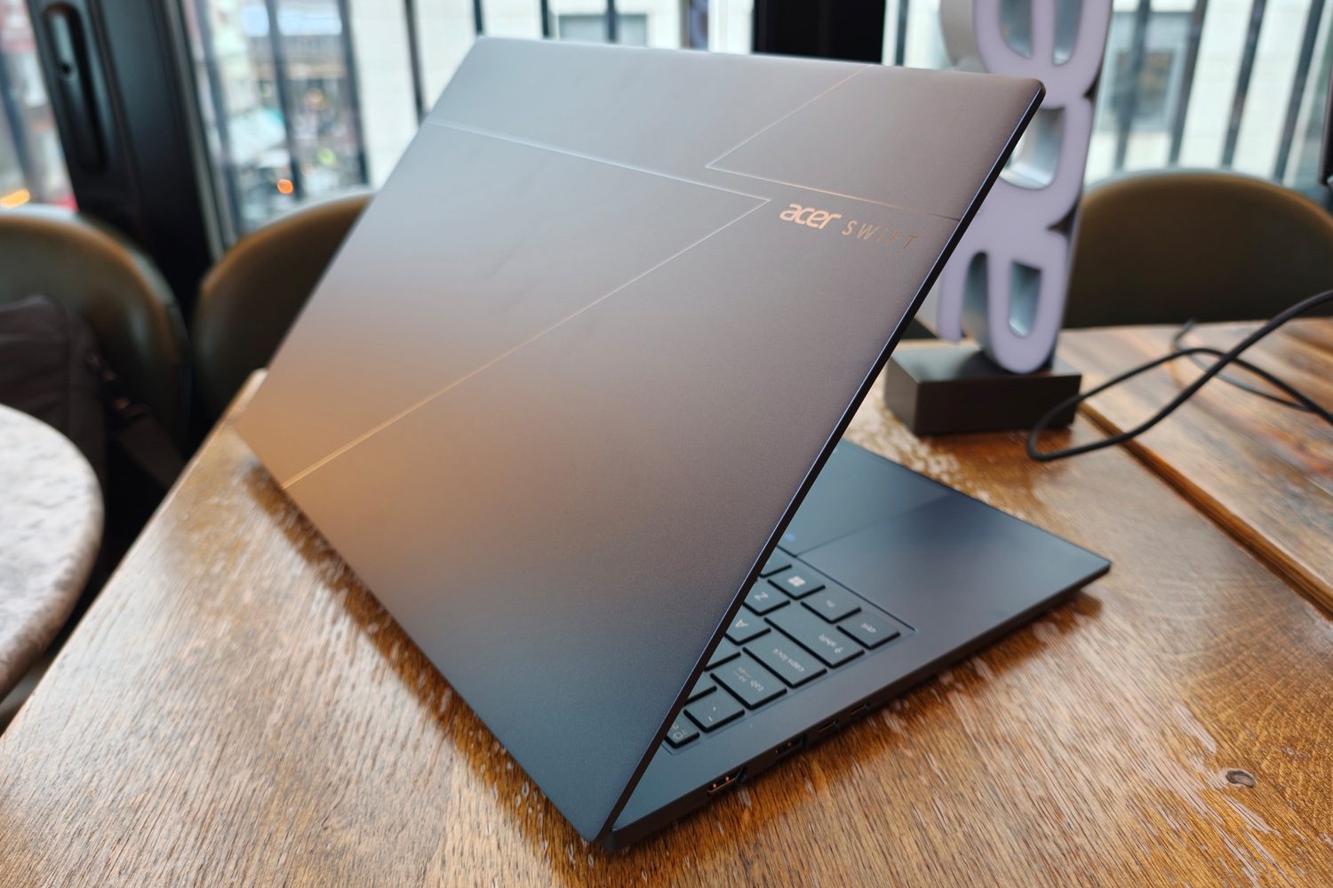 Acer Swift 16 Go AI CES 2026 lid