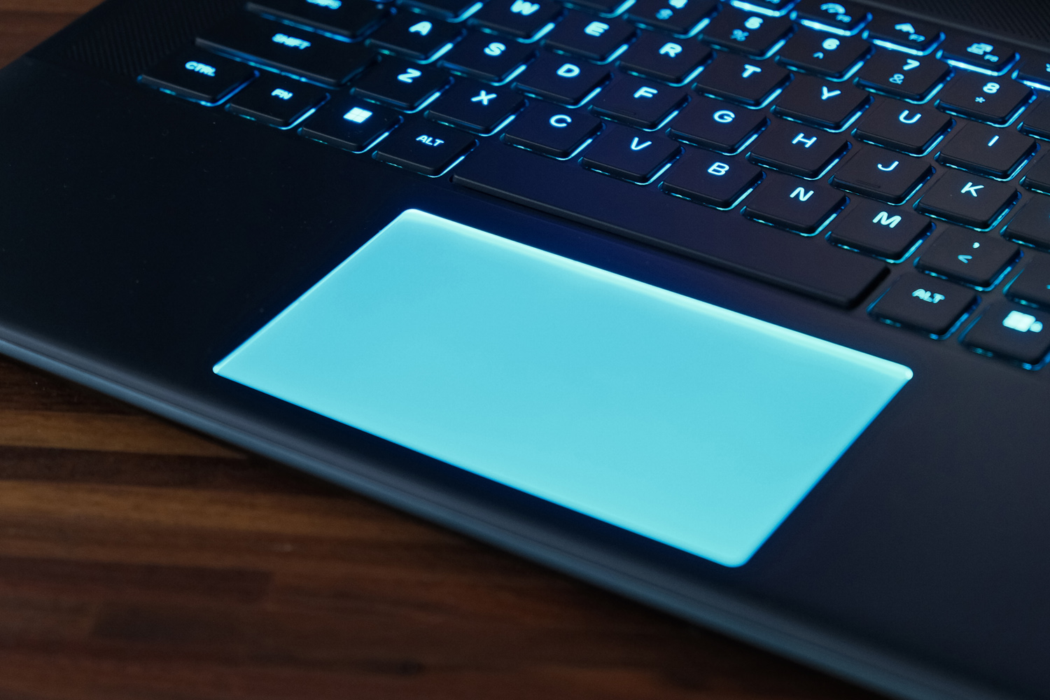 Alienware 16 Area-51 review 2025 touchpad