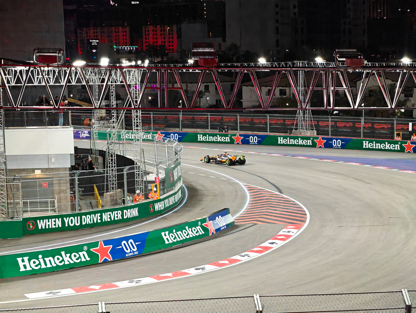 Honor Magic 8 Pro camera samples McLaren