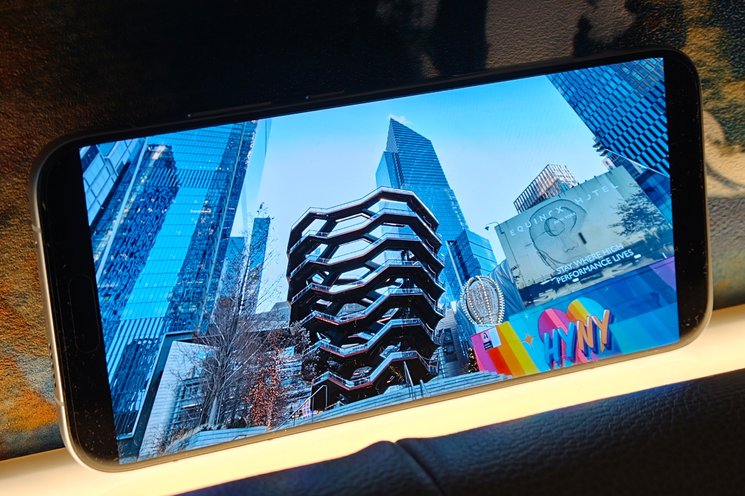 Honor Magic 8 Pro review display 1