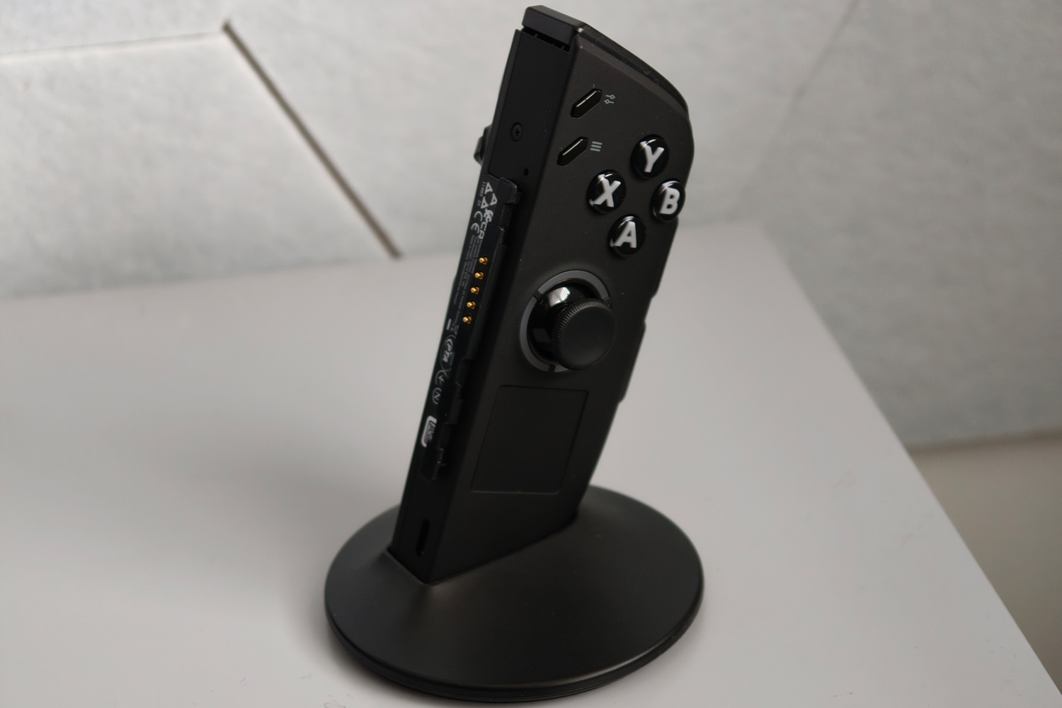 Lenovo Legion Go 2 review FPS mode front