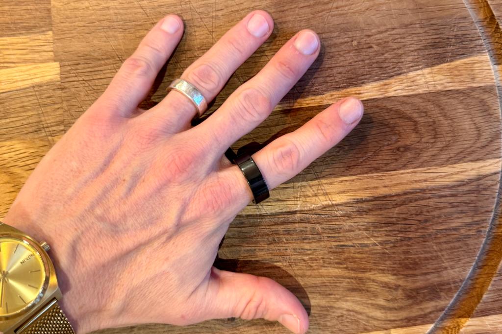 Luna Ring 2 on index finger