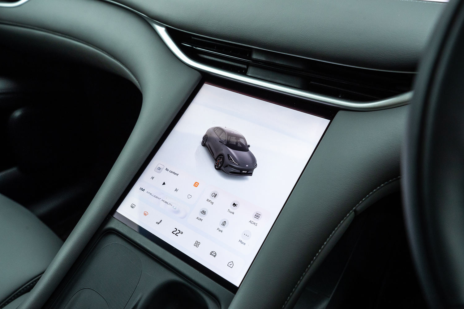 MG IM6 drive 2026 centre console