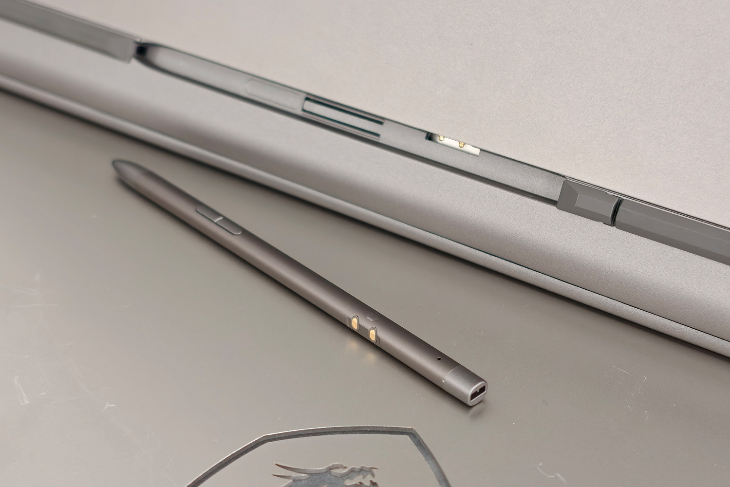MSI Prestige 16 Flip AI+ CES 2026 stylus