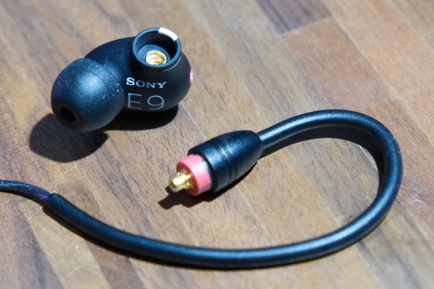 Sony InZone E9 review detachable cable