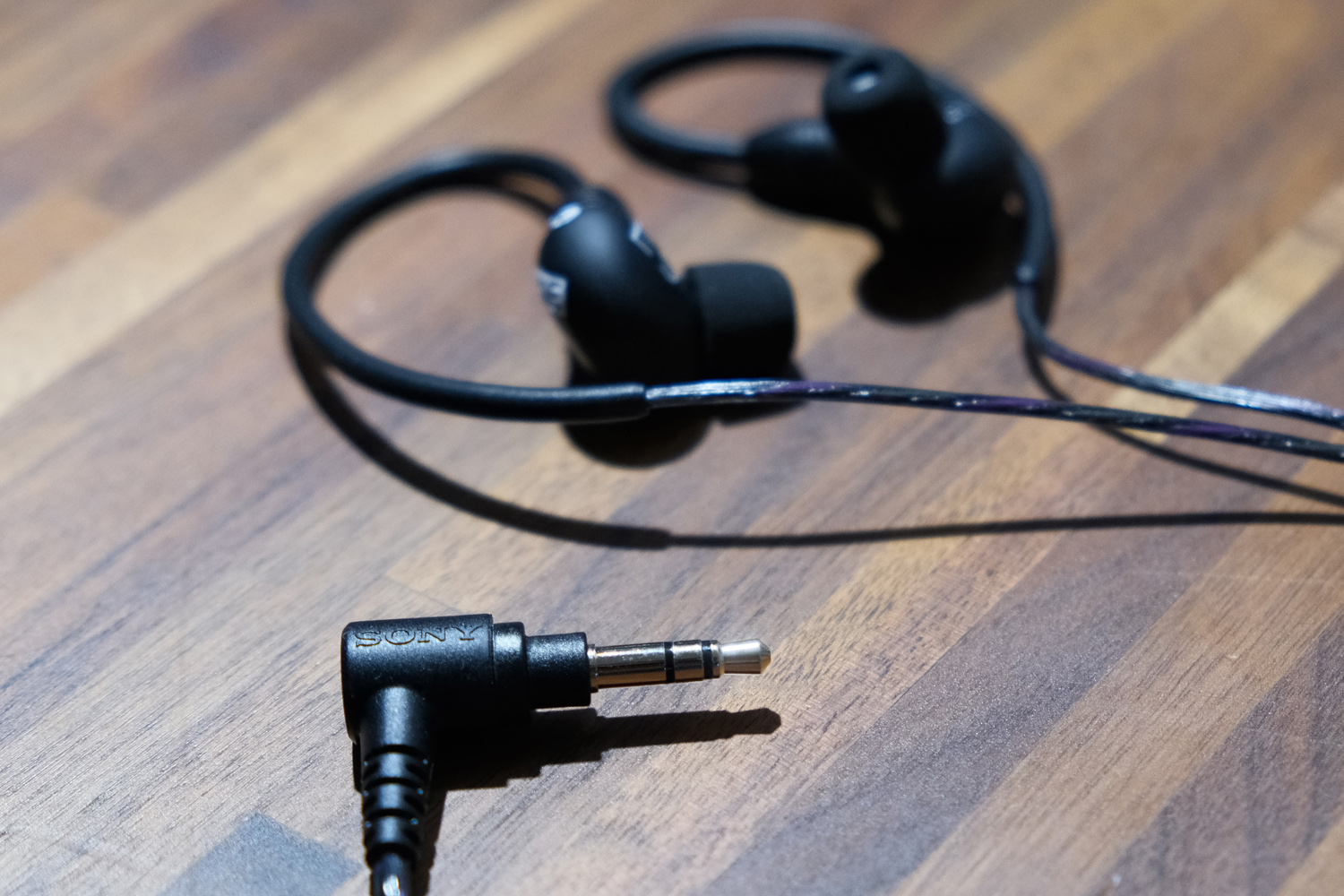 Sony InZone E9 review headphone cable