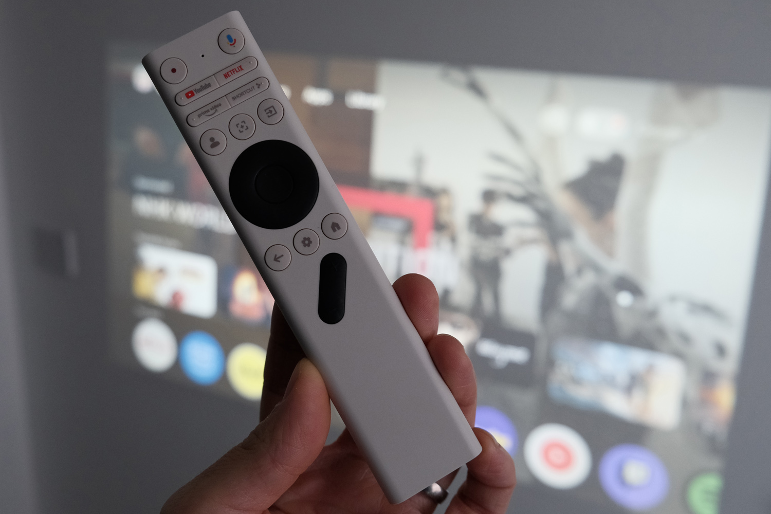 Xgimi Vibe One review remote